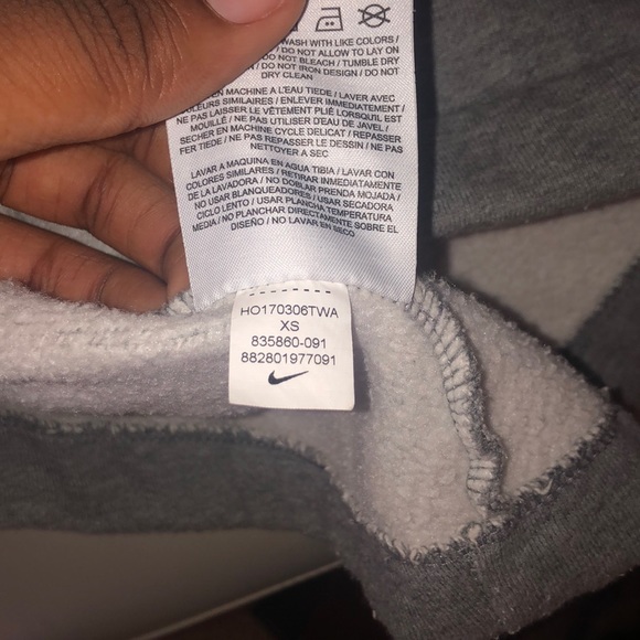 Boys Nike Hoodie - Picture 5 of 5